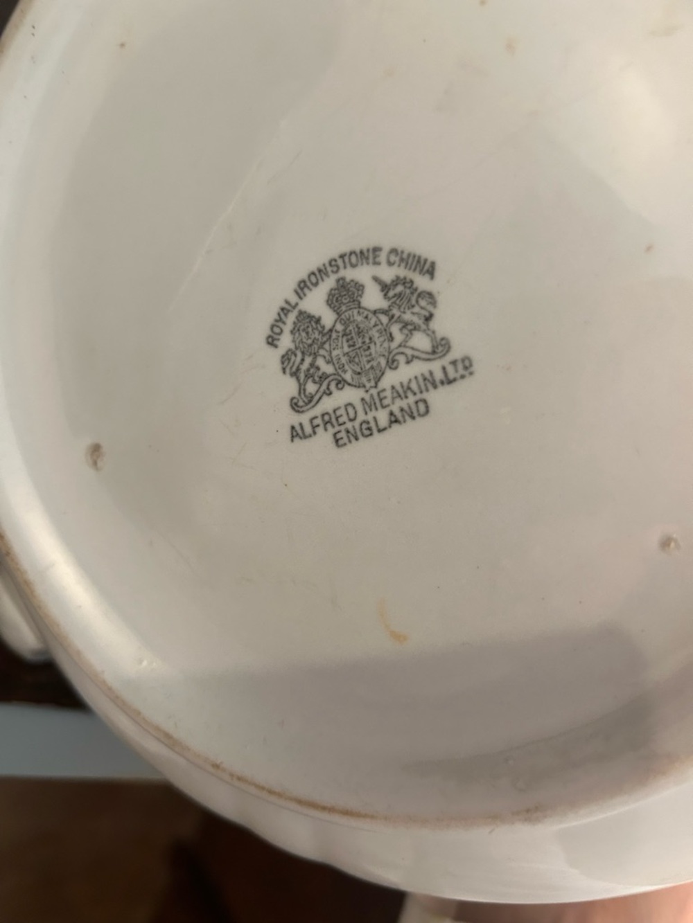 ALFRED MEAKIN IRONSTONE CHAMBER POT WITH LID ENGLAND - Picture 2 of 2